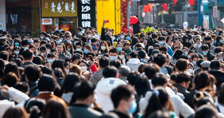 不是断了香火，是养不起孩子：30 岁年轻人的生存账本