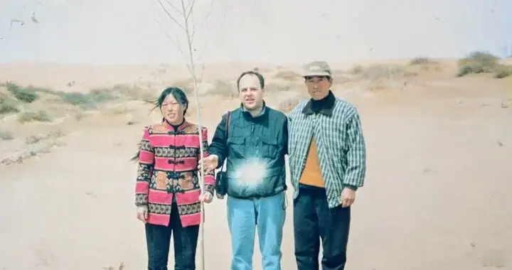 殷玉珍交棒儿子！全球25%新增绿色来自中国，沙化地年缩1000万亩