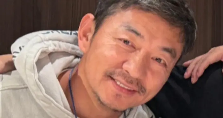 47岁李晨和好友聚会，53岁邢佳栋显情商，简川訸和兰晓龙也在！