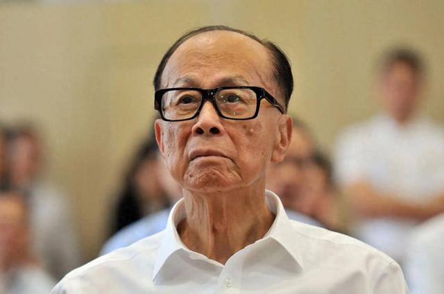 老美刚228亿拿下巴拿马港口，转头就被中国反杀，货运量飙升35倍