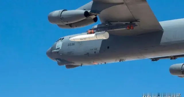 空射型高超音速导弹为什么都是“短粗”构型？