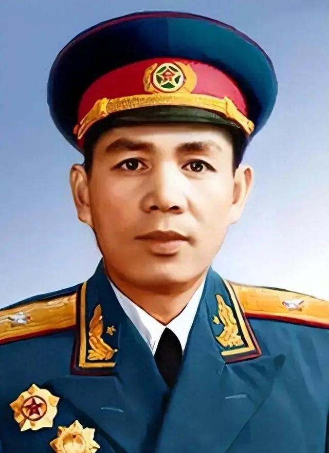 丁盛回忆对印反击战，印度村长跑到我军指挥部：请速来解放我们！