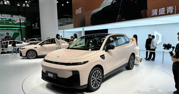 成都车展探馆！盘点那些适合女生的纯电车型，谁才是更好的选择？