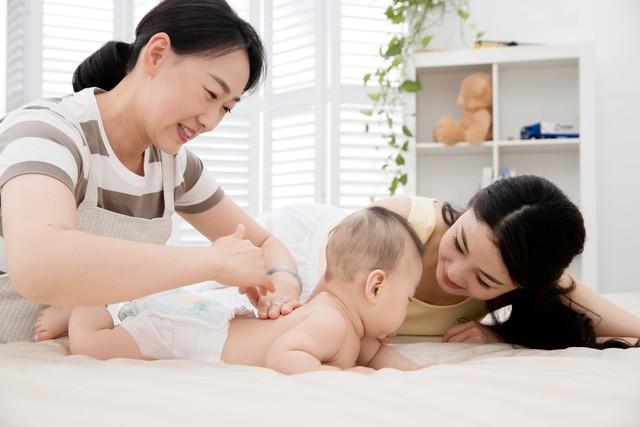 4~5个月宝宝日常护理宝宝打嗝的处理