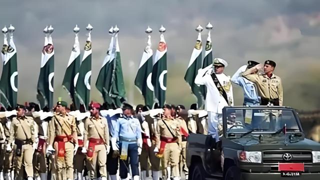 大宇通鉴：美国这是一手扶巴基斯坦上位！巴