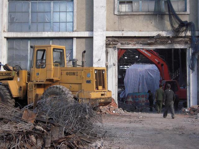 钢坯直跌 50！期螺逼近 3000！这下钢价凉透了？