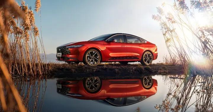 聊聊福特新蒙迪欧：一台“很福特”又“很中国”的大轿车