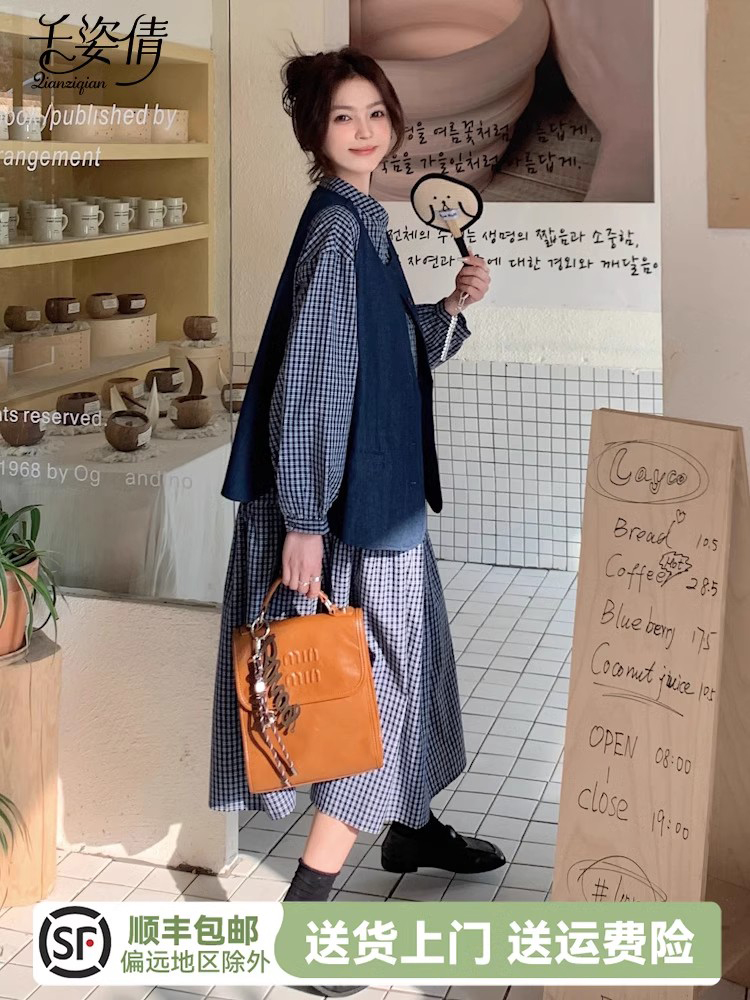 「春游必备！复古蓝格裙+牛仔马甲✨」