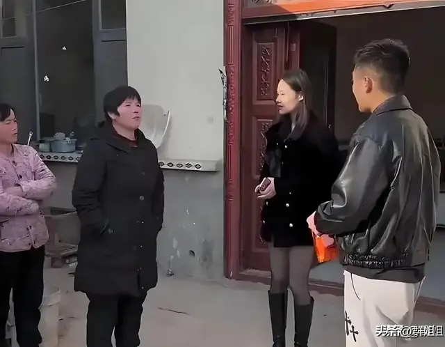 2025年找对象，有房有车已经成为过去式，现在流行新三样。