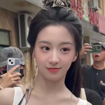 好学荷叶5X：青年演员包上恩，2002年