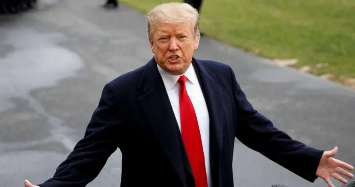 中方还没批准进口，特朗普先一步下令，对华先进芯片必须“限购”