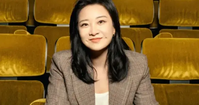 杨紫首演反派，张小斐变坏闺蜜，张译猫着演卧底，贾玲新片够狠