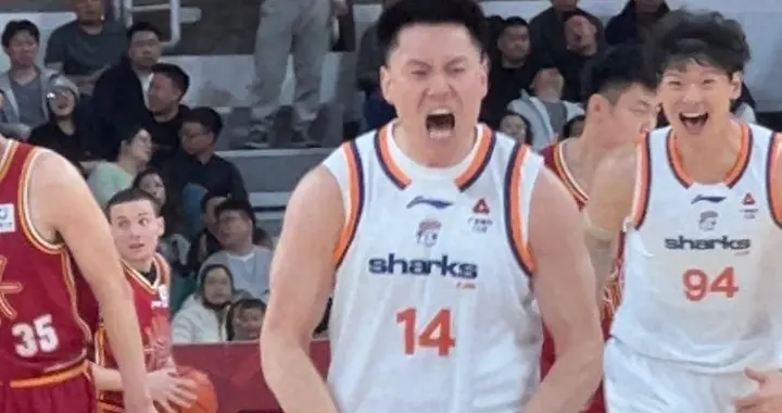 今日CBA热点：四川30连败创历史，广东大胜止颓，上海11连胜登顶