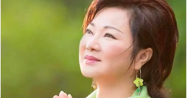 71岁的白冰冰发文悼念女儿，她用3200针，也没把自己缝回来…