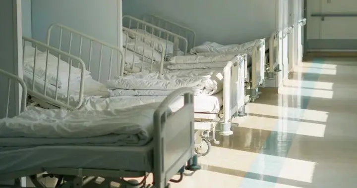 3.2亿老人迎来养老刚需，大批养老院纷纷倒闭，背后真相很现实！