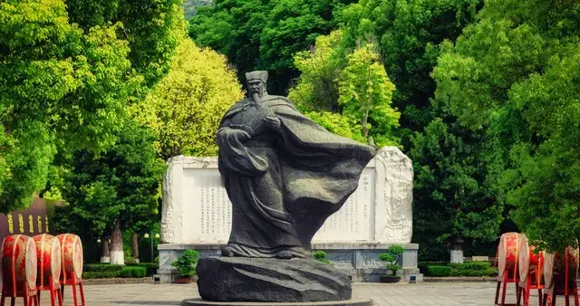 诸葛亮的“神机妙算”：智谋大咖如何把对手耍得团团转？