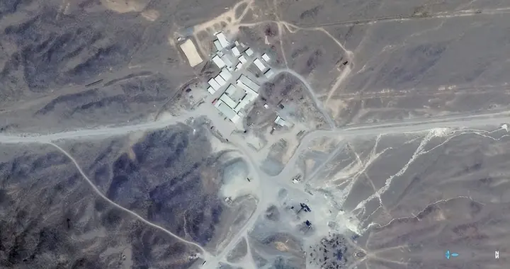 特朗普计划落空，伊朗亮出底牌，600 米深山藏有美军难以摧毁设施