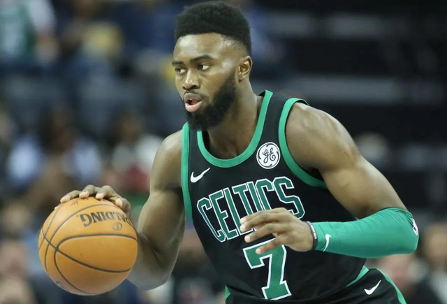 盘点NBA路人缘不错的球星，罗斯值得尊重