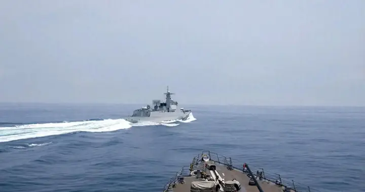 赌中方不会动手？高市下令，日本舰艇开进台海，解放军做出回应