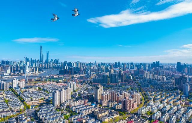 低空经济：共赴蓝天新赛道