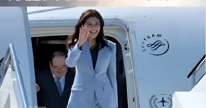 为了郑丽文专机顺利落地，解放军果断亮出底牌，痛击“台独”要害