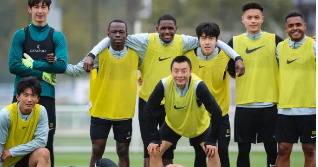 国安85万欧捡宝成功！三外援横空出世，中超豪门靠性价比逆袭？