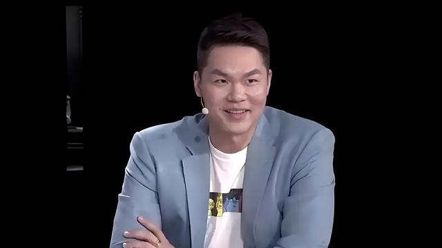 体育咆哮君：朱芳雨论功行赏！ 广东男篮终