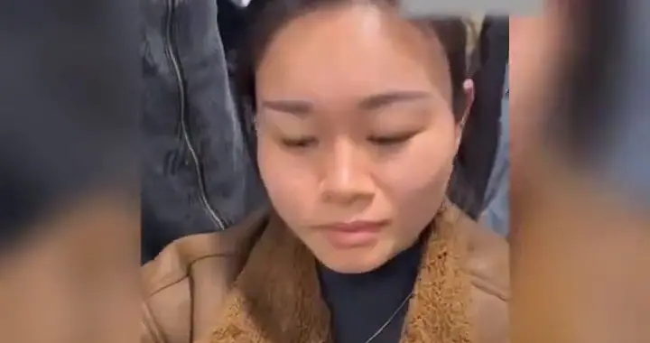 女子打麻将作弊被抓现行！当掰开女子眼睛那一刻，网友都震撼了