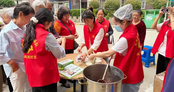 西安凤鸣贞观社区:一碗粥，一份情