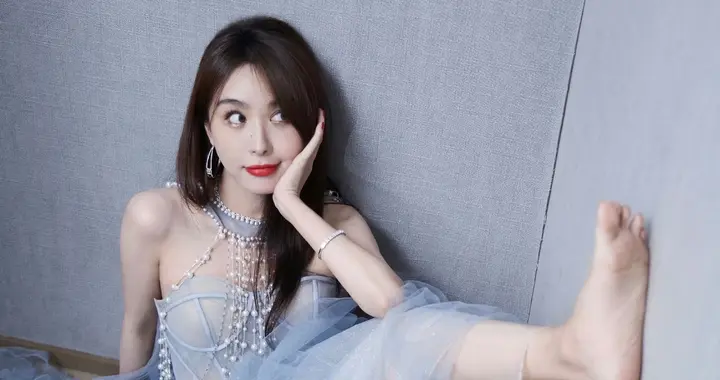 李菲儿的美有种不食人间烟火