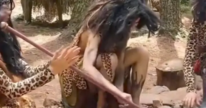 日薪200，上班只能嗷嗷叫，四川一景区招聘野人，大火了