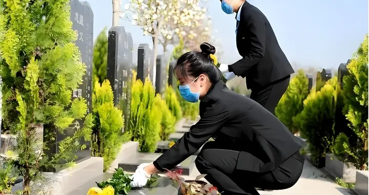 一个心酸预感：将来50后60后不在了，恐怕坟头没有人清明节烧纸了