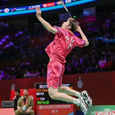 懂点法律的球迷：石宇奇、王祉怡晋级羽毛球