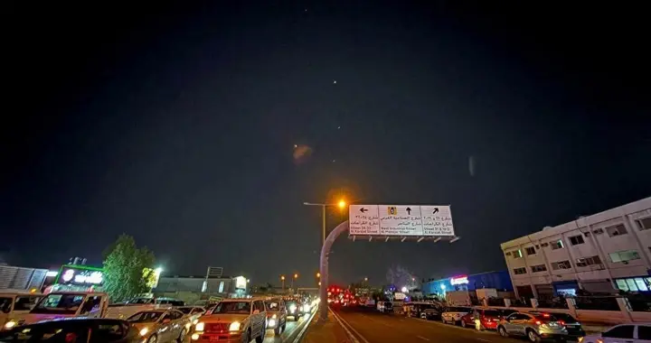 又打起来了！伊朗导弹密集发射，美军基地被炸？特朗普恼羞成怒