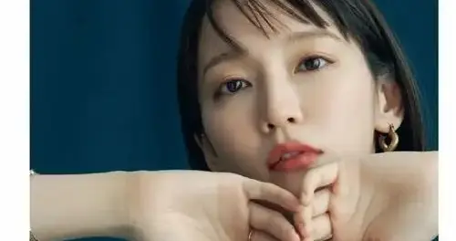 吉冈里帆：东京精灵，由写真模特到实力派演员的蜕变