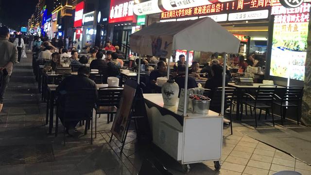 凯凯在淄博：那些说淄博烧烤凉了的人，注定