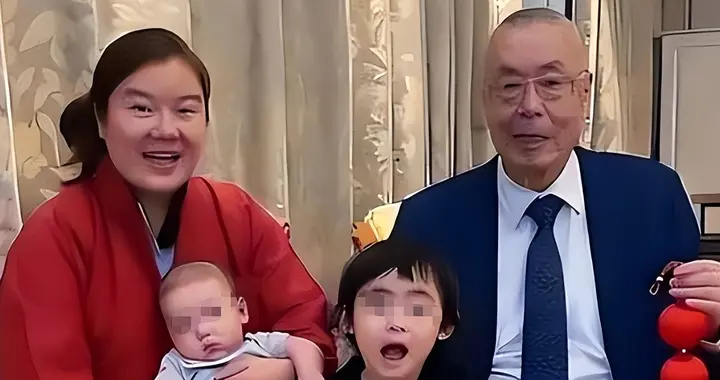 三婚娶小37岁徒弟，81岁生女，84岁生儿，如今住美国豪宅好不惬意