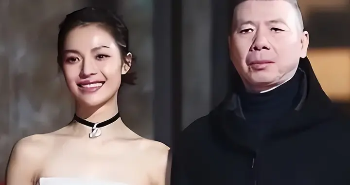 她被冯小刚捧红，成龙接着捧，洪金宝等着捧，为啥大佬都偏爱她