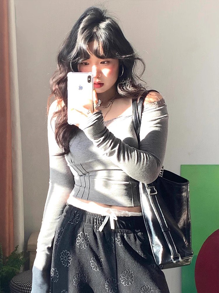 小个子灰色鱼骨短款上衣女2025年早春新