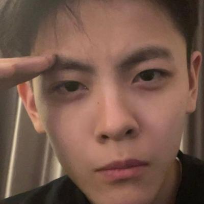 外向清泉cQ：杨舒予前往海外半职业球队打