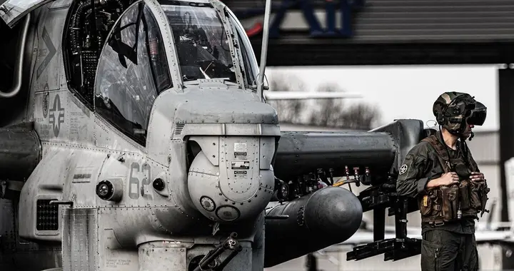 AH-1Z蝰蛇：低空剧毒杀手，信息化火力碾压同级武直