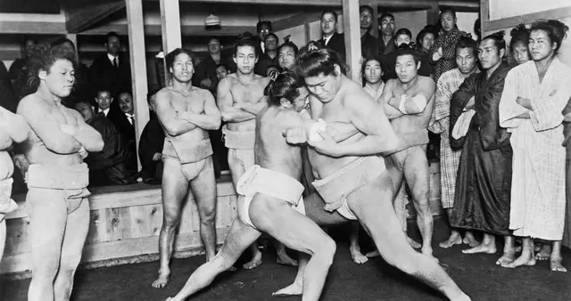 一条臭鱼引发的战争：日本本能寺之变，改写历史的诡异之战？