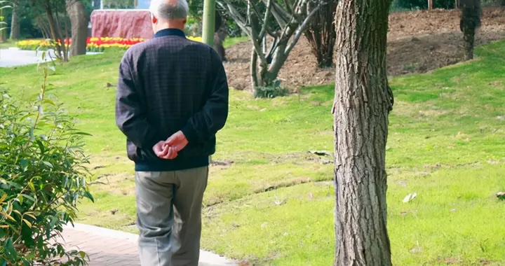 医生再次提醒：明年开始，75岁以上长者请提前做好这9项生活准备