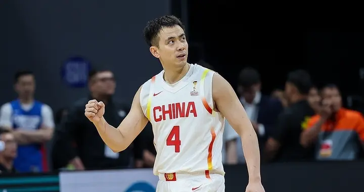 打服了！FIBA：中国男篮在第四节打出的那波风暴真是太猛了！