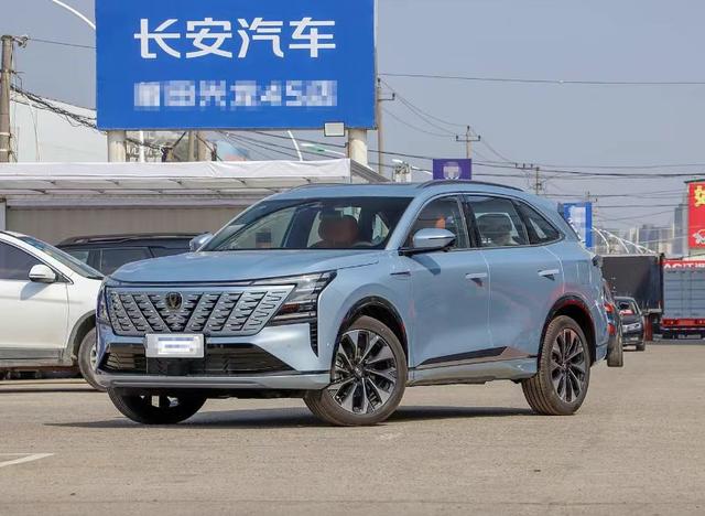 落地15万，开完长安CS75 PLUS再开丰田锋兰达，车主：差距明显