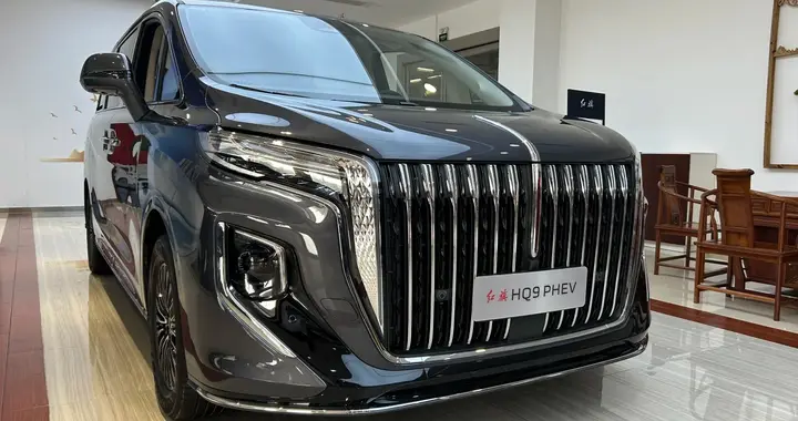 30-40 万中大型MPV对比，红旗 HQ9 PHEV 中式豪华优势在哪？