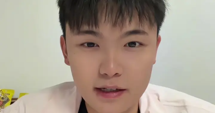 被拐21年彭聪聪：拒婚房辞工作断联养父母，迁户口，网友狂赞。