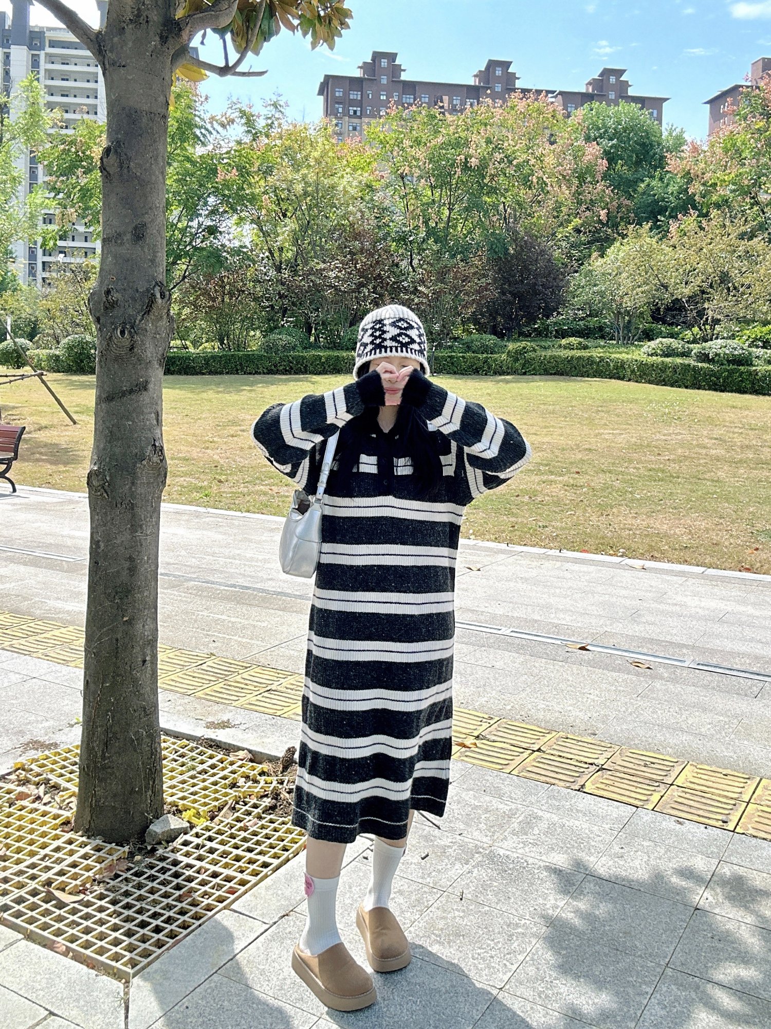 今天迫不及待穿着我的懒人裙去遛狗了！