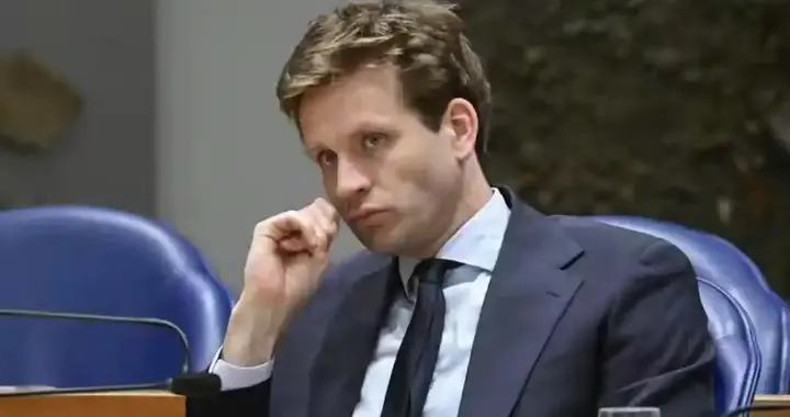 第二个抢劫中国资产的国家出现，中国企业退出，整个欧洲信誉破产