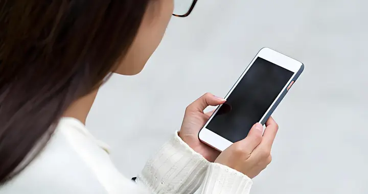 调查发现：坚持每天饭后午睡的人，不出半年，身体或有4种改变！